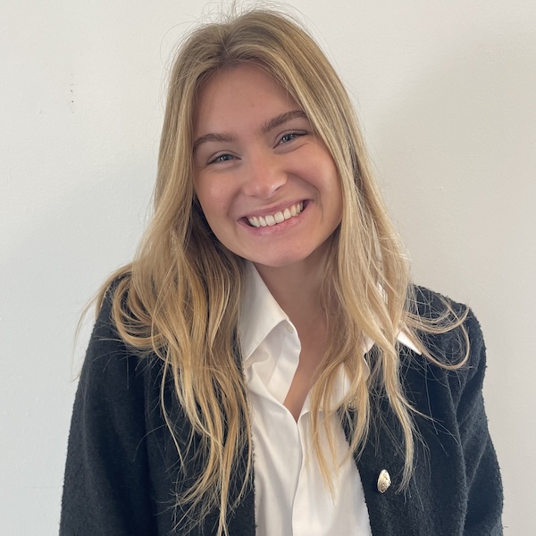 Meet MRM: Mia Atteberry – Copy Editor & Ghostwriter
