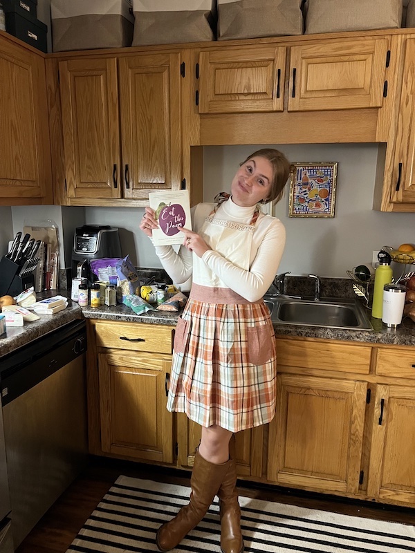 Meet MRM: Mia Atteberry – Copy Editor & Ghostwriter
